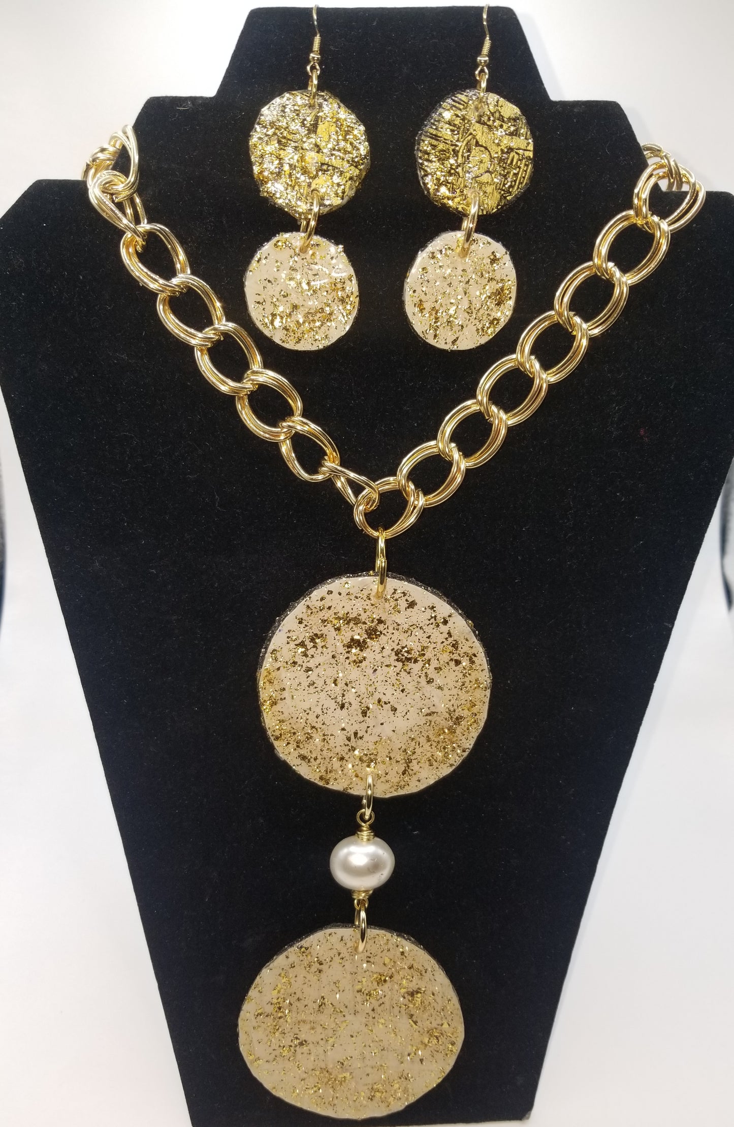 Urban Sphere Faux Leather Necklace & Earring Set