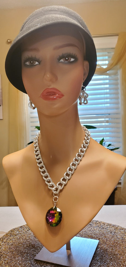 Silver Chain Link Necklace w/Crystal Medallion