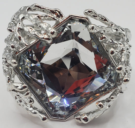 Metal Twig Detailed Hinged Bracelet