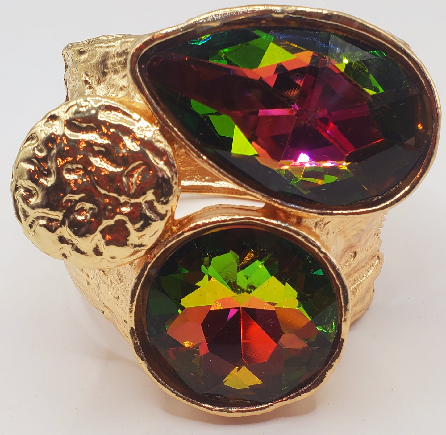 Bold Faceted Teardrop Round Luxe Metal Hinged Bracelet