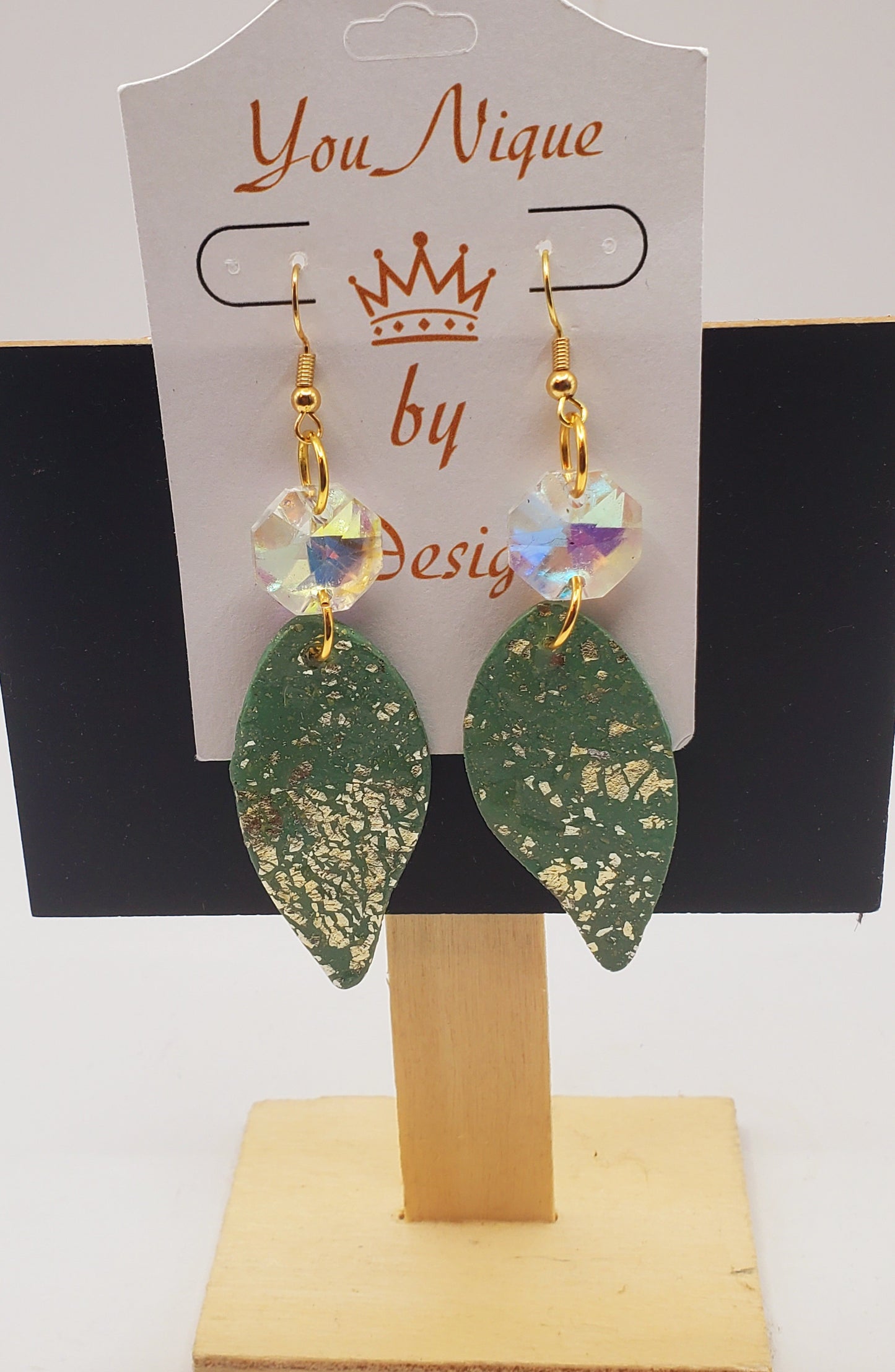 Mint Leaf Shimmering Earrings