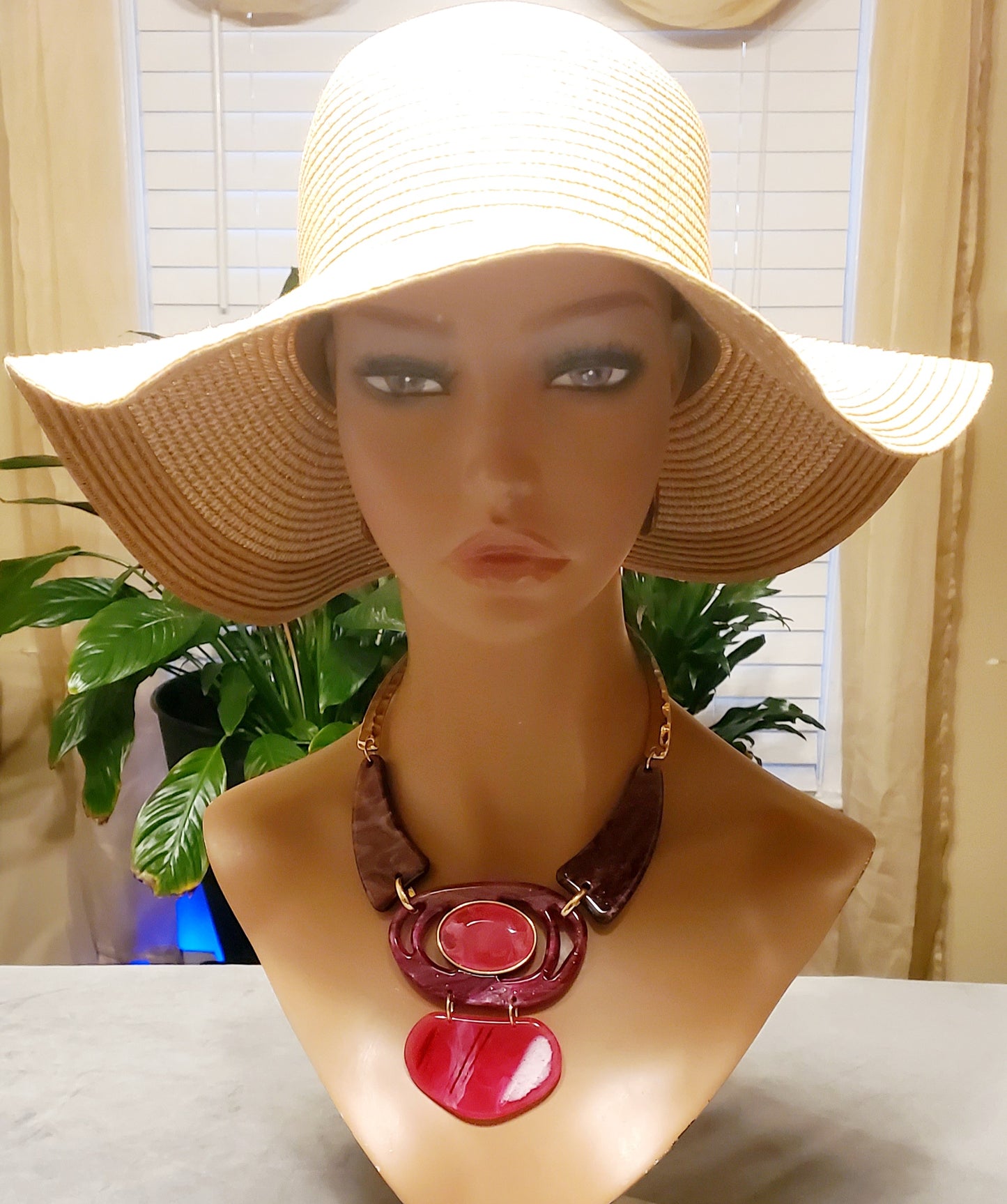 Abstract Fuchsia Acrylic Necklace Set